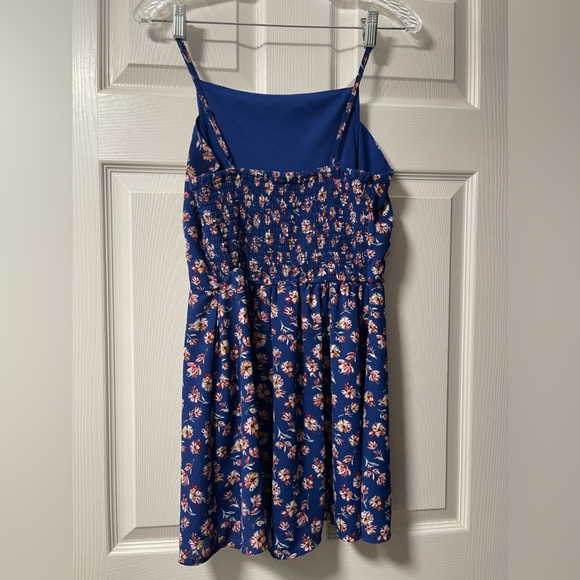 XHILARATION Blue Floral Romper Spaghetti Straps Size Small - Picture 8 of 9